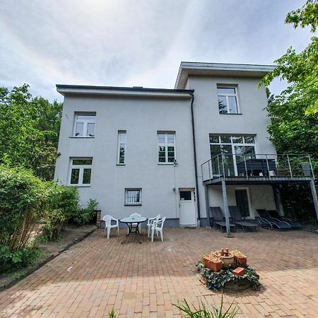 Deutsche Villa Росток Екстериор снимка
